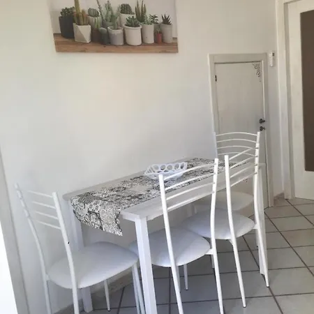 Casa Nimeca * Palagiano